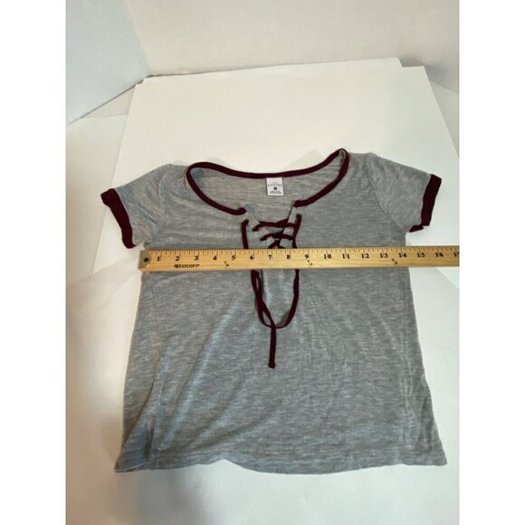 Empyre Vintage 2 Pc Crop Tops Gray and Striped Women’s Size Medium - Picture 4 of 12